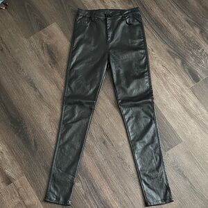 SHEIN Sleek Black Skinny Jeans